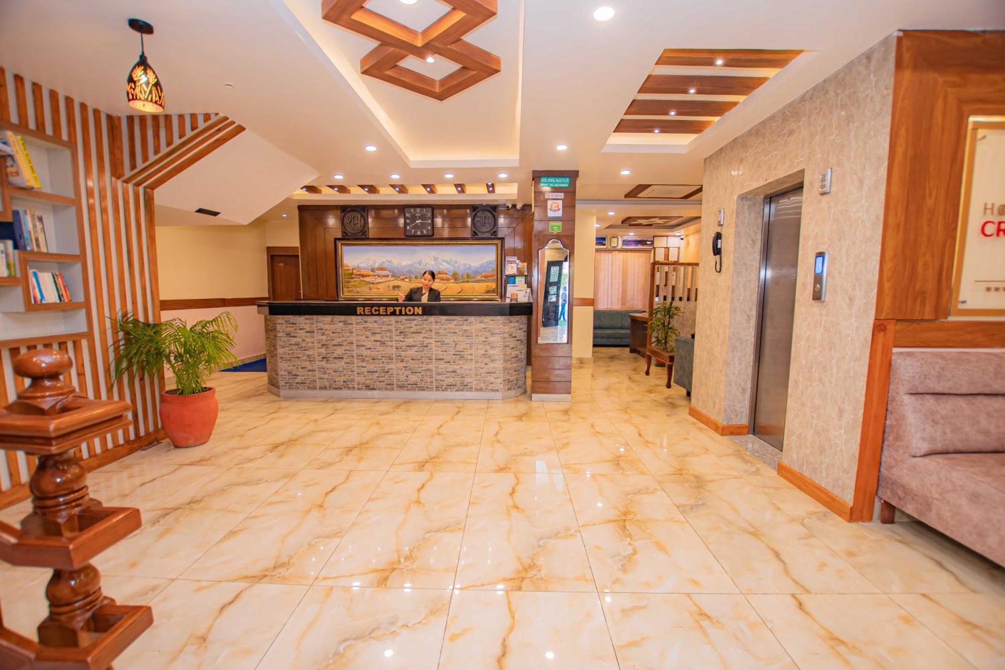 Hotel Crystal Palace Pokhara Dış mekan fotoğraf