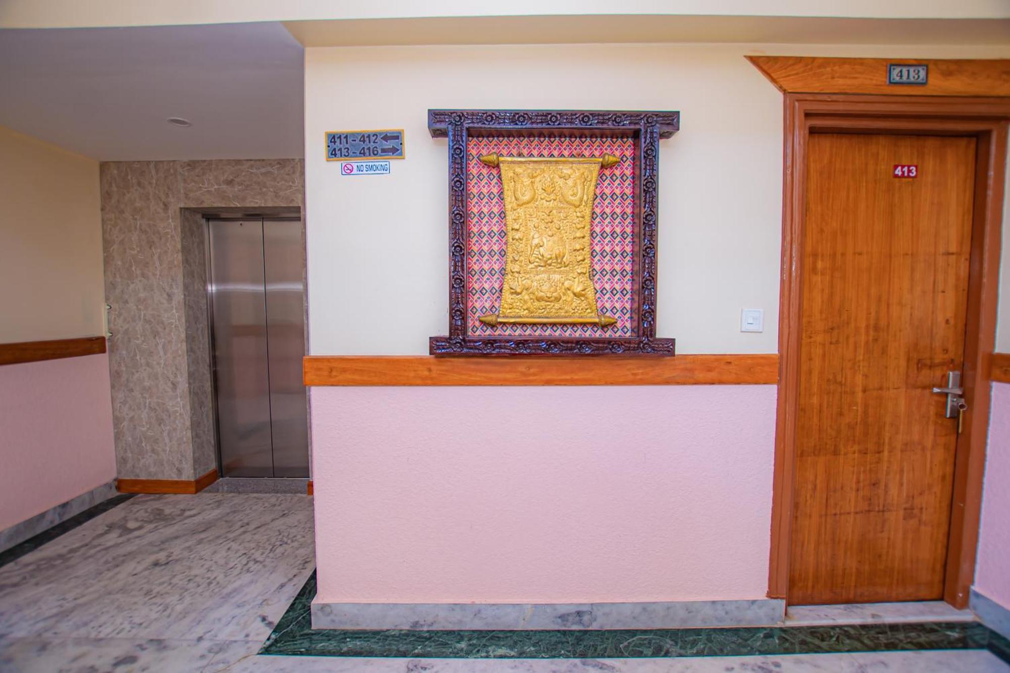 Hotel Crystal Palace Pokhara Dış mekan fotoğraf